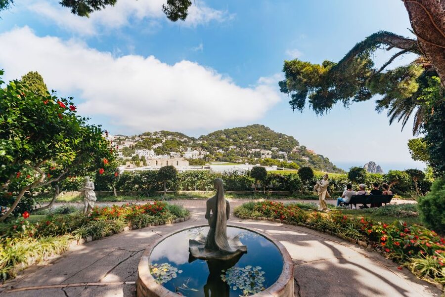 From Naples: Gulf of Naples & Capri Sightseeing Boat Tour - Three to four hours to make Capri your own