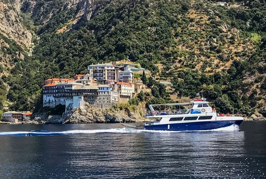 From Ouranoupolis: Cruise to Mount Athos Monasteries - Comfort, seating, and onboard practicalities
