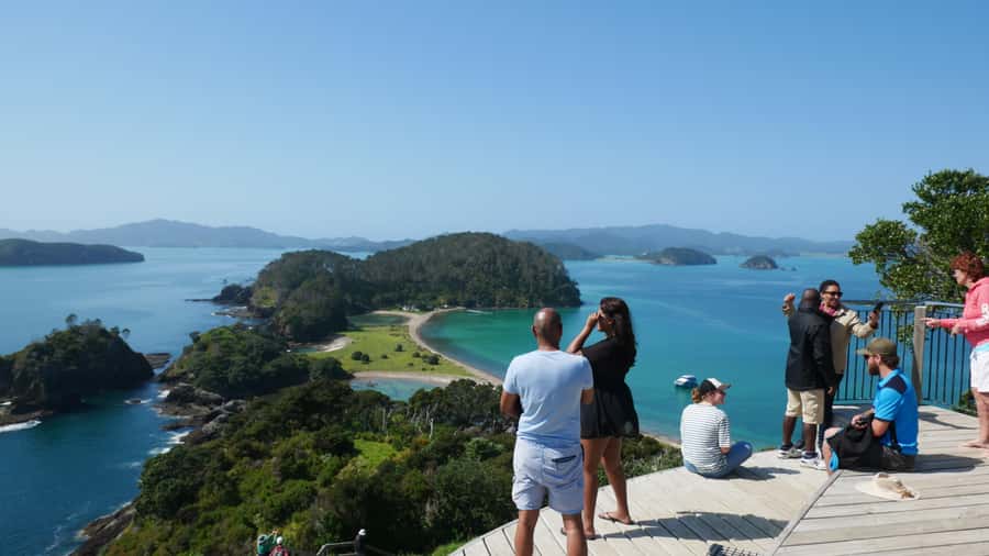 From Paihia: Scenic Cruise with Roberton Island Stopover - Cape Brett Lighthouse and the outer bay