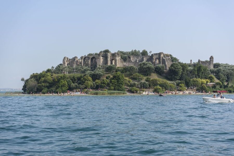 From Peschiera: Garda East Coast Cruise to Sirmione - Why this Peschiera cruise works so well