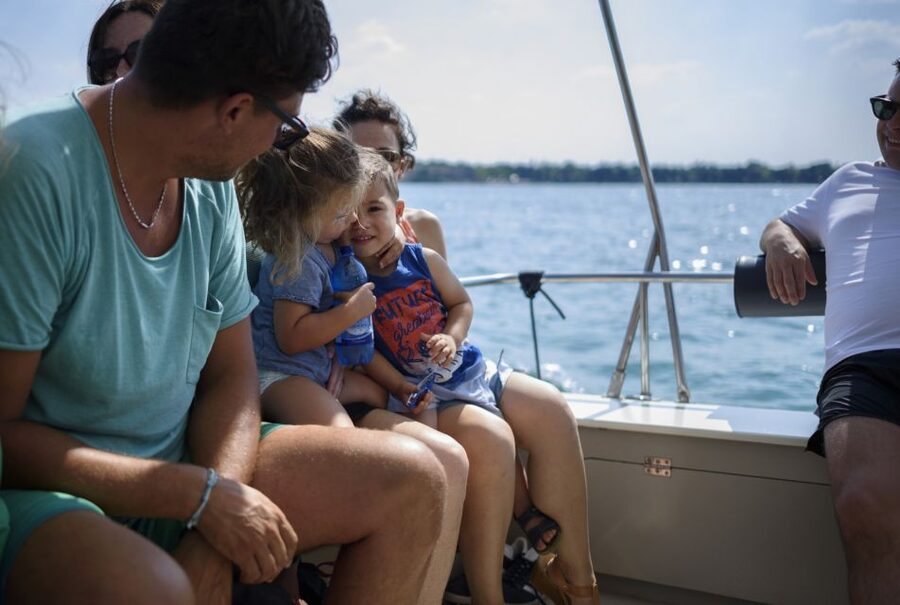 From Peschiera: Garda East Coast Cruise to Sirmione - One hour to one and a half hours in Sirmione