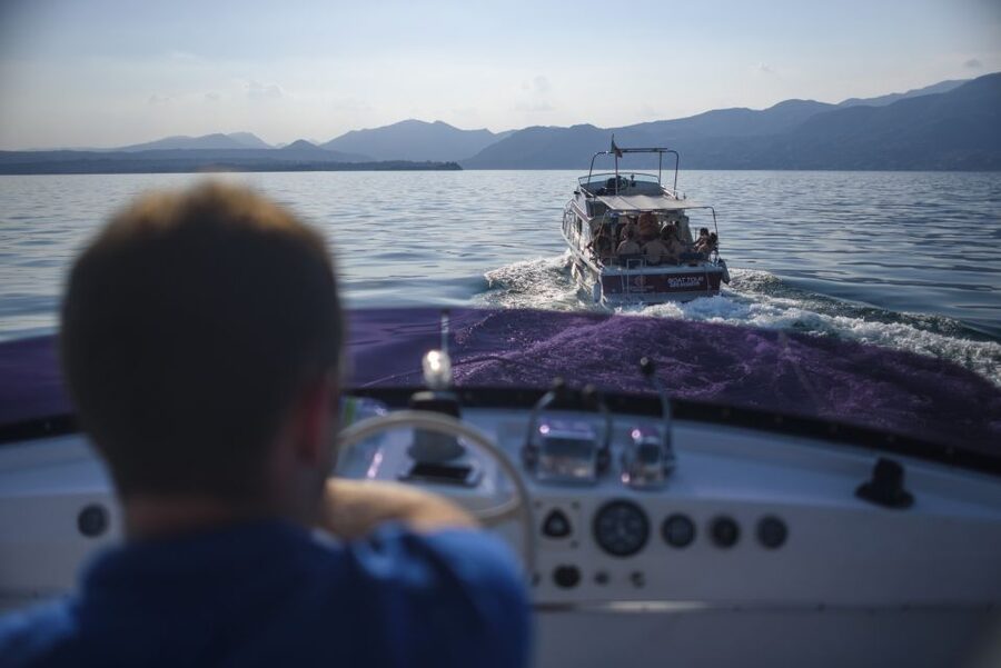 From Peschiera: Garda East Coast Cruise to Sirmione - Meeting the captain at Peschiera’s port