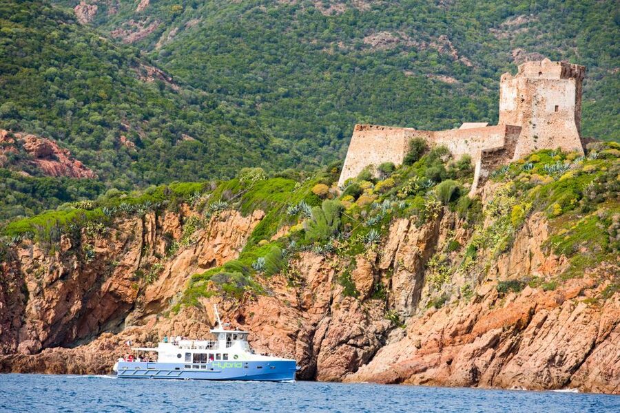 From Porto: Scandola & Girolata Tour by Boat - Leaving Porto on a quiet coastal boat