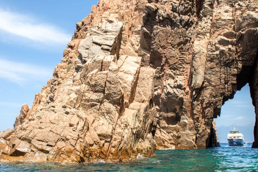 From Porto: Scandola & Girolata Tour by Boat - Elbu Bay and the color of Corsican water