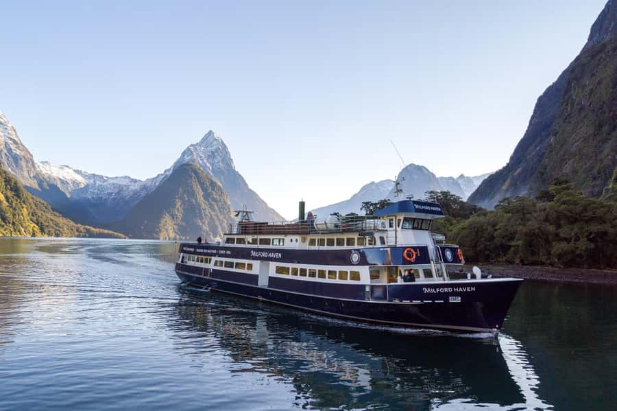 From Queenstown: Milford Sound Cruise and Coach Day Tour - Eglinton Valley opens the big views