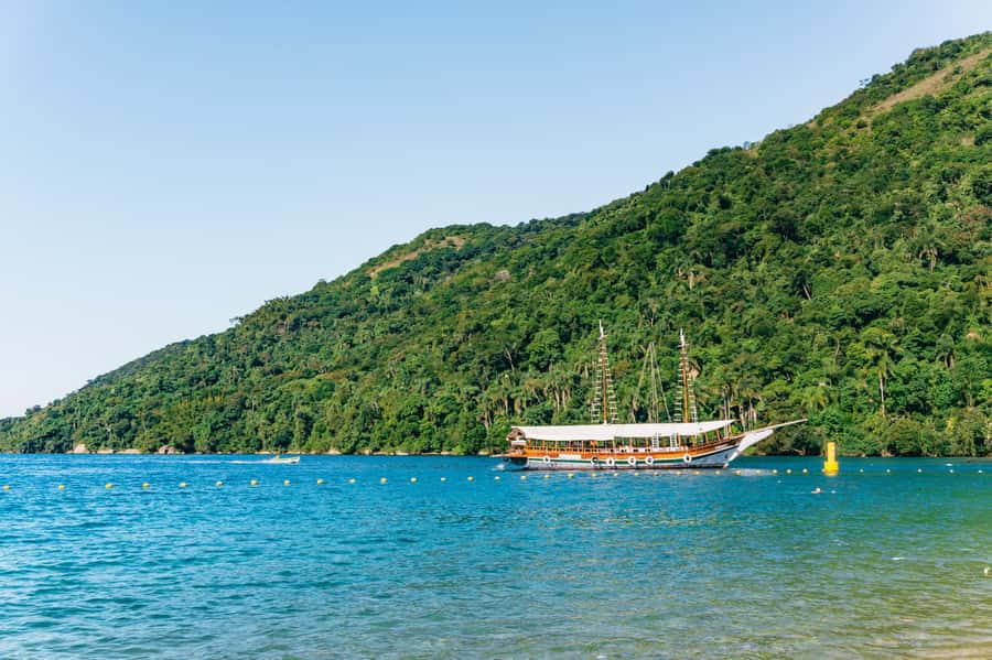 From Rio de Janeiro: Angra dos Reis Boat Trip with Lunch - The real tradeoff: six hours on the road for four hours at sea