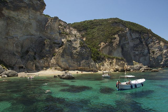 From Rome: Ponza Island Day Trip with Boat Excursion - Five hours around Ponza by boat