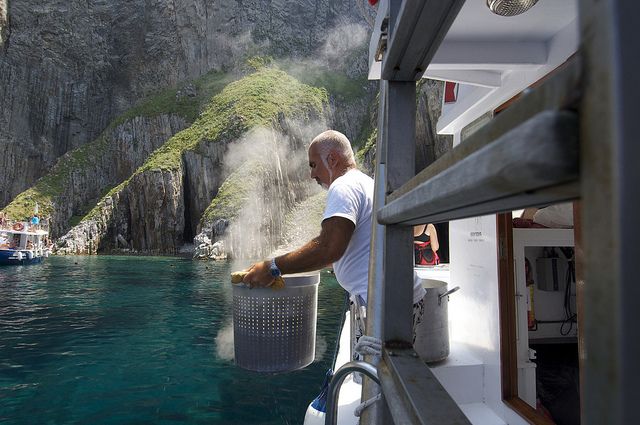 From Rome: Ponza Island Day Trip with Boat Excursion - One hour to see Ponza port