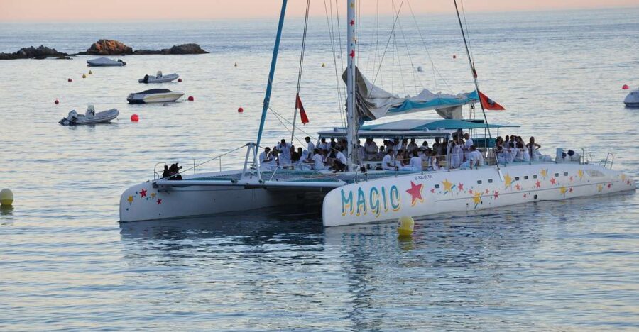 From Roses: Sunset Catamaran Cruise - Finding the pier in central Roses