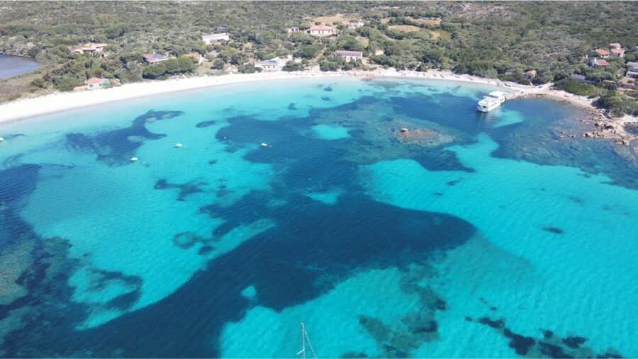 From Santa Teresa Gallura: La Maddalena Full-Day Boat Tour - How crowded is the boat?