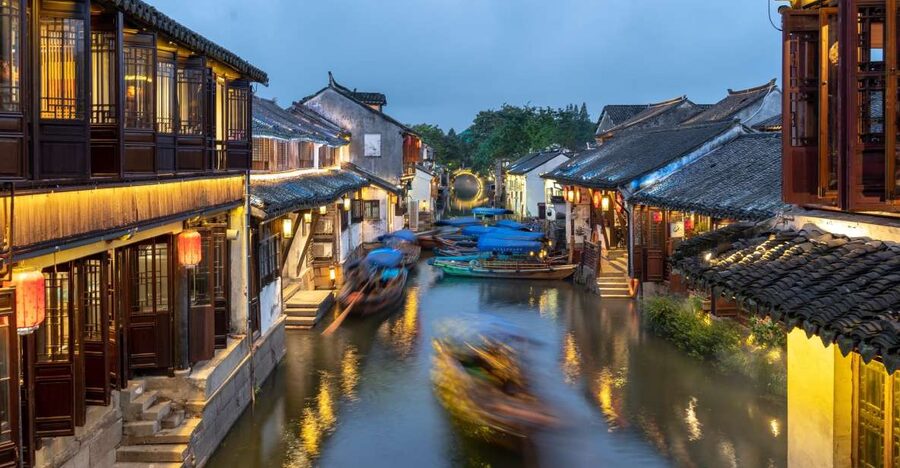 From Shanghai: Private Zhujiajiao Tour with Boat Ride - Entering Zhujiajiao’s old streets and market