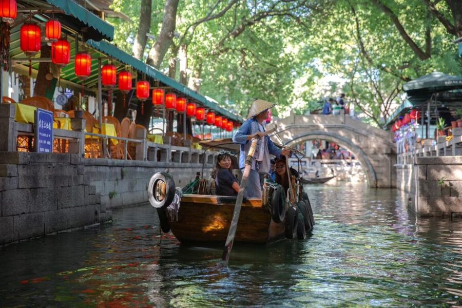 From Shanghai: Private Zhujiajiao Tour with Boat Ride - Lunch, timing, and the true value of $171
