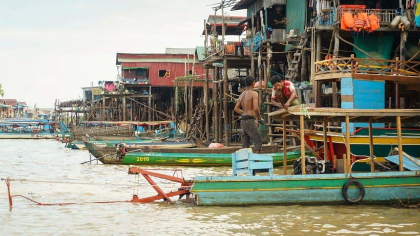 From Siem Reap: Kampong Phluk Floating Village Tour by Boat - Boarding the boat for Kampong Phluk
