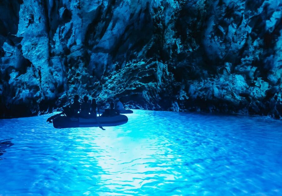 From Split: Blue Cave & 5 Islands with Vis & Hvar Boat Tour - What makes this day trip worth considering