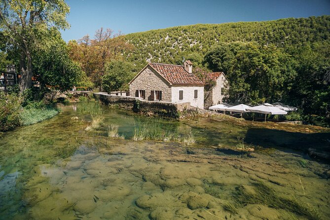 From Split: Krka Waterfalls Tour, Boat Cruise & Swimming - Guides make the large group manageable