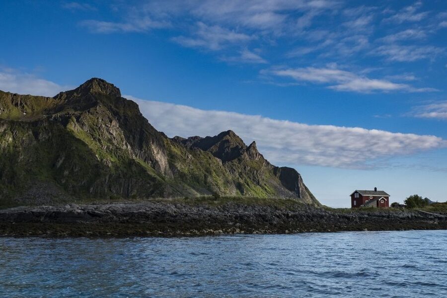 From Svolvaer: Trollfjorden Wildlife RIB Cruise - Øyhellsundet and the changing Lofoten view