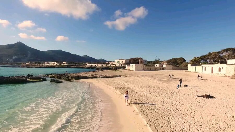 From Trapani: Day Cruise to Favignana & Levanzo with Lunch - Who should book this day cruise?