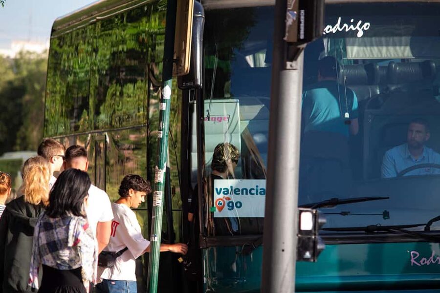 From Valencia: Cueva de Sant Josep Boat Tour with Guide - Stalactites, paintings, and the dry gallery