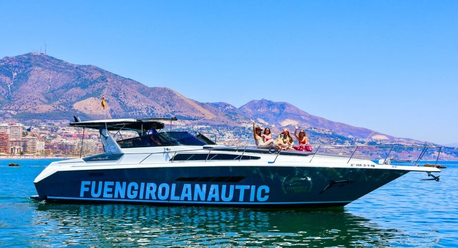Fuengirola: Dolphin Watching by Yacht with Snacks and Drinks - Key points before you book