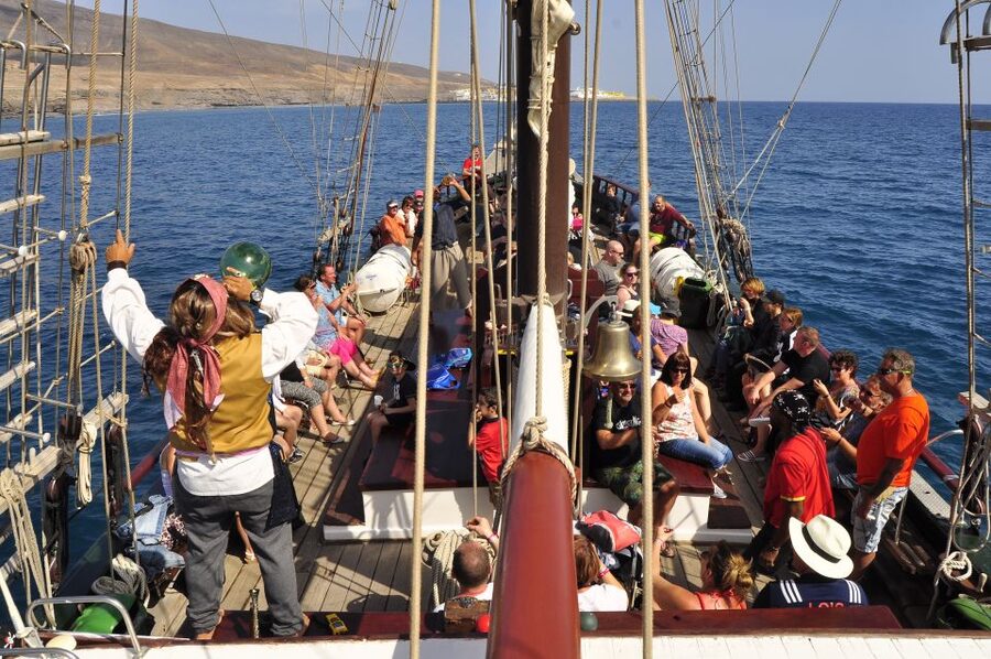 Fuerteventura: 4-Hour Pirate Sailing Adventure - Who will enjoy the four-hour format