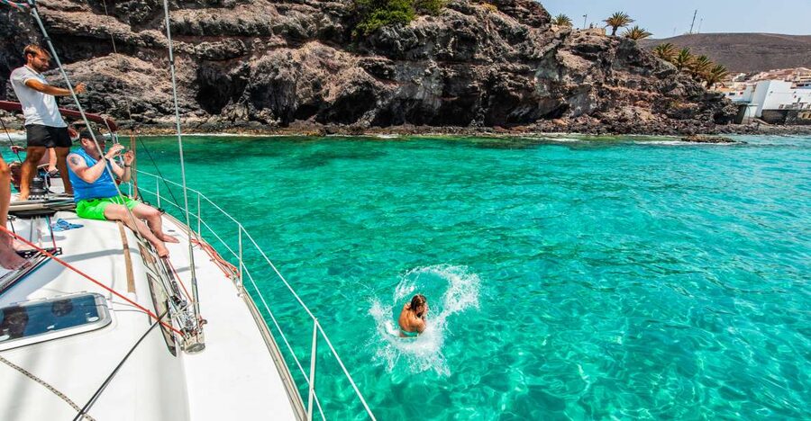 Fuerteventura: Sailing with Snorkeling and Dolphin Watching - Setting out from Morro Jable harbor