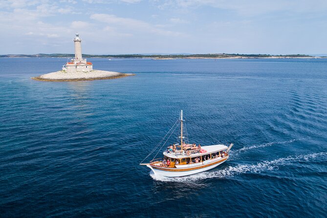 Full-Day Boat Tour of the Medulin Archipelago from Medulin - Leaving Medulin for Kamenjak National Park