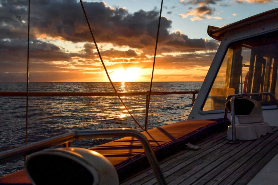 Funchal: Sunset Sailing Tour - Cabo Girão and the optional Atlantic swim