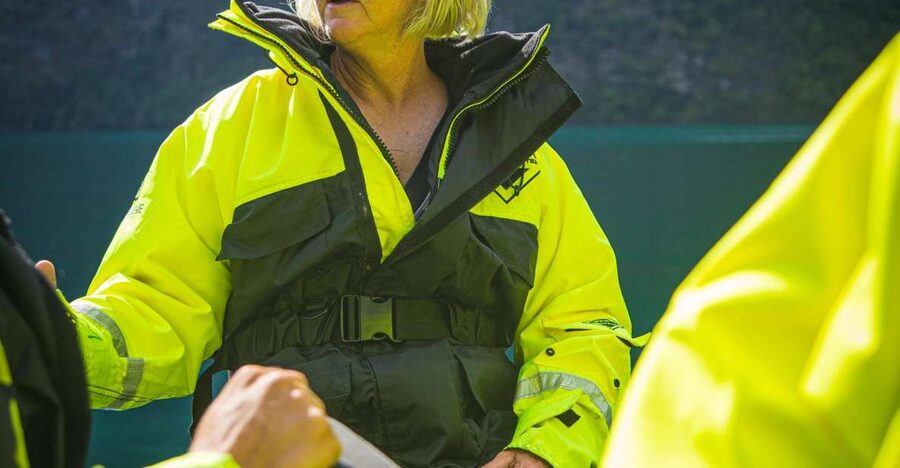 Geiranger: Guided Geirangerfjord Boat Tour - Starting beside the grocery store and Havila Hotel