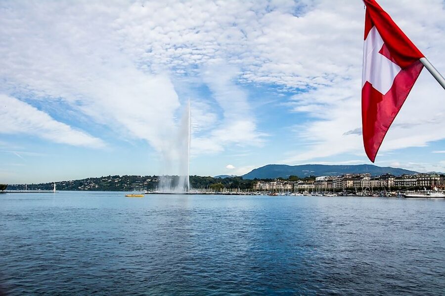 Geneva: 50-Minute Lake Geneva Cruise - The Jet d’Eau is the visual highlight