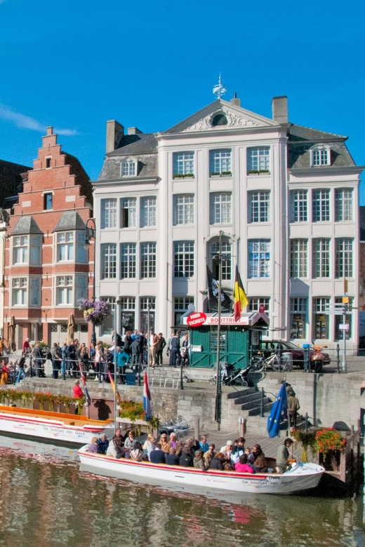 Ghent: 40 Minute Medieval Center Guided Boat Tour - The Leie and Ghent’s famous three towers