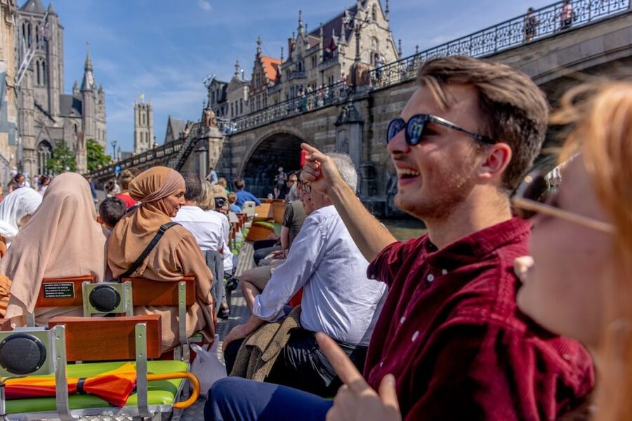 Ghent: 50-Minute Medieval Center Guided Boat Trip - Guildhalls and working medieval Ghent