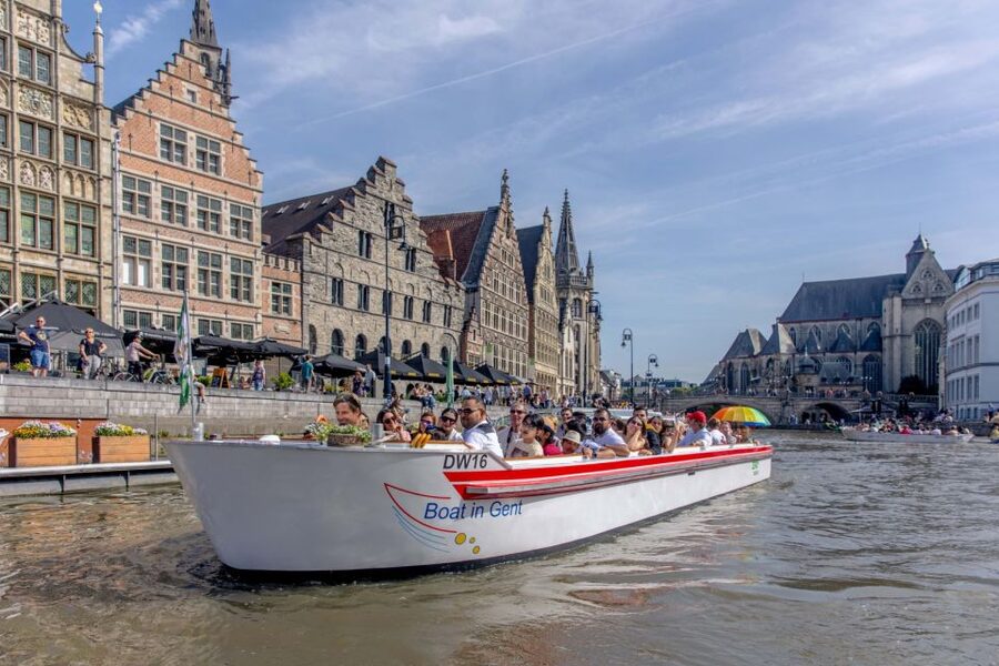 Ghent: 50-Minute Medieval Center Guided Boat Trip - The Prince’s Court and the birthplace of Charles V