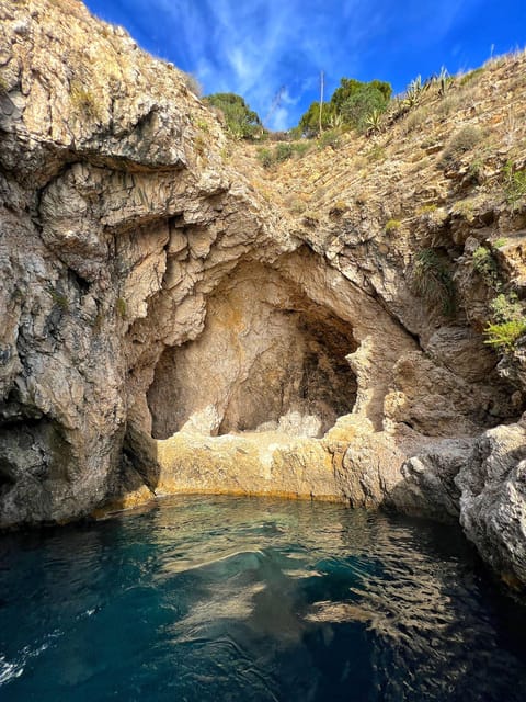 Giardini Naxos: Taormina & Isola Cruise Bella with Aperitif - Timing, weather, and practical comfort