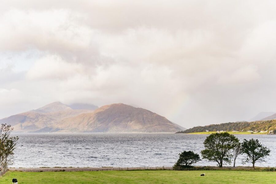 Glasgow: Loch Ness, Glencoe and Highlands Tour with Cruise - Through the Great Glen toward Ben Nevis