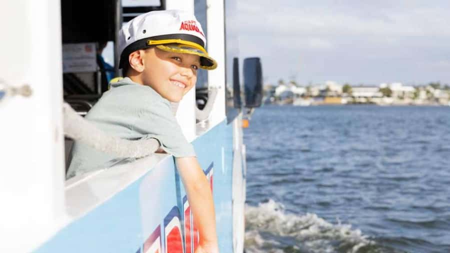 Gold Coast: 1-Hour Land and Water Duck Tour - Who should book the Aquaduck?