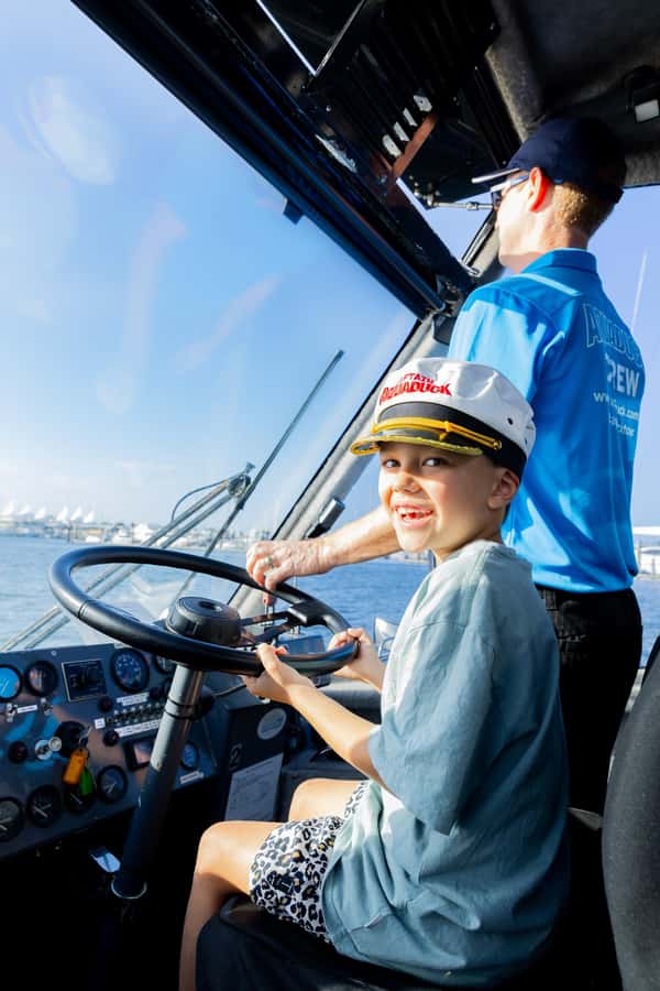 Gold Coast: 1-Hour Land and Water Duck Tour - Starting beside the Surfers Paradise sign