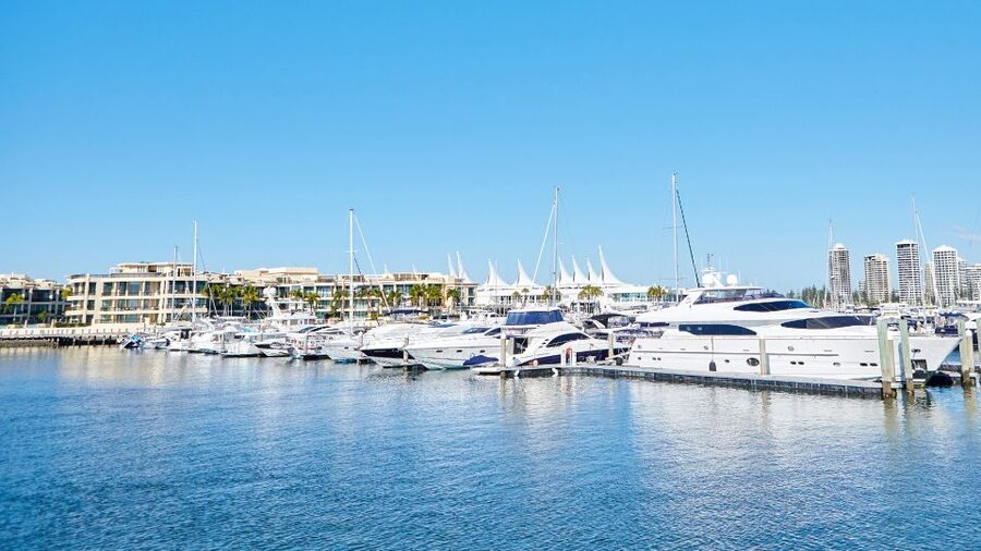 Gold Coast: Sightseeing Cruise with Buffet Lunch - Should You Book the Gold Coast Lunch Cruise?