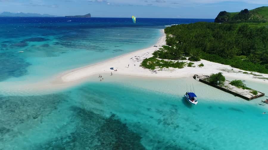 Grand Baie: Catamaran 3 Islands Cruise & Lunch on the Island - Key points to know before you go