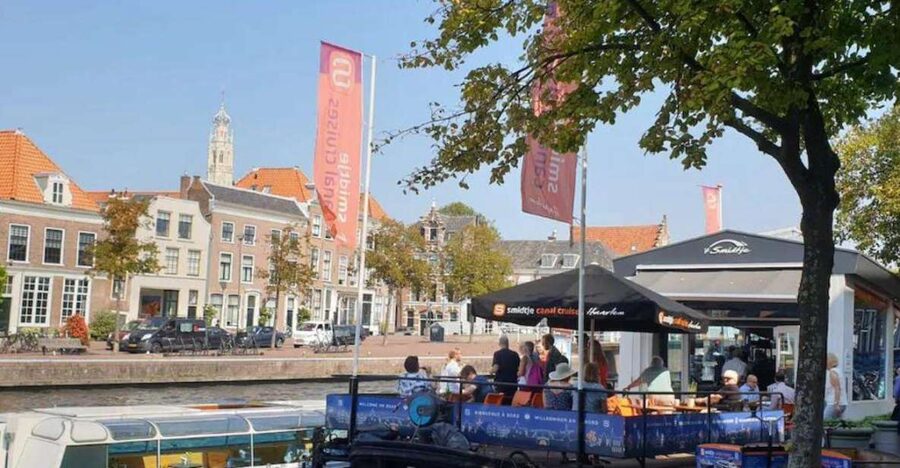 Haarlem: Sightseeing Canal Cruise through the City Center - Teylers Museum and the first canal views