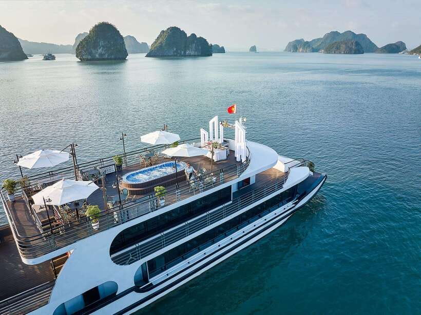 Halong Bay: Luxury Day Cruise with Buffet, Kayak, Swim - Five things to know before you go