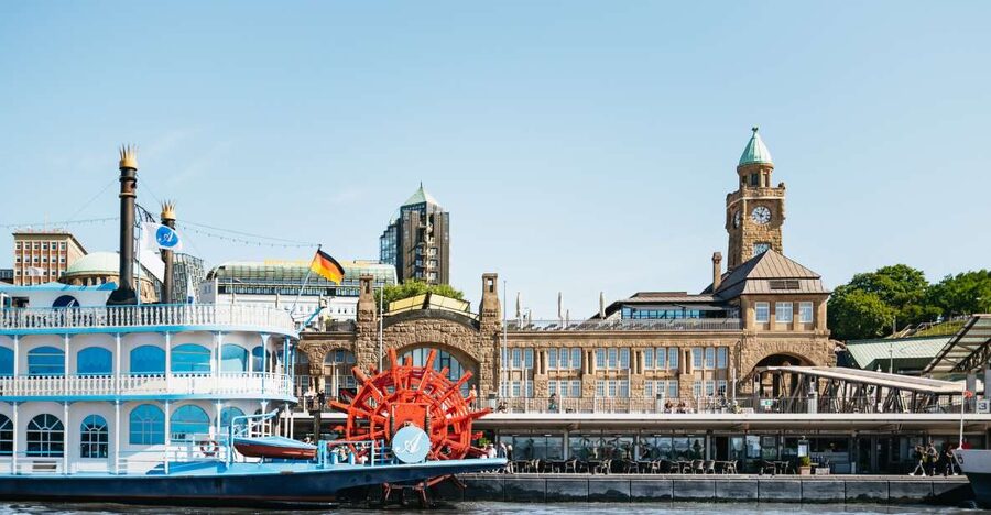 Hamburg: 1-Hour Harbor Sightseeing Cruise with HafenCity - Key points before you book
