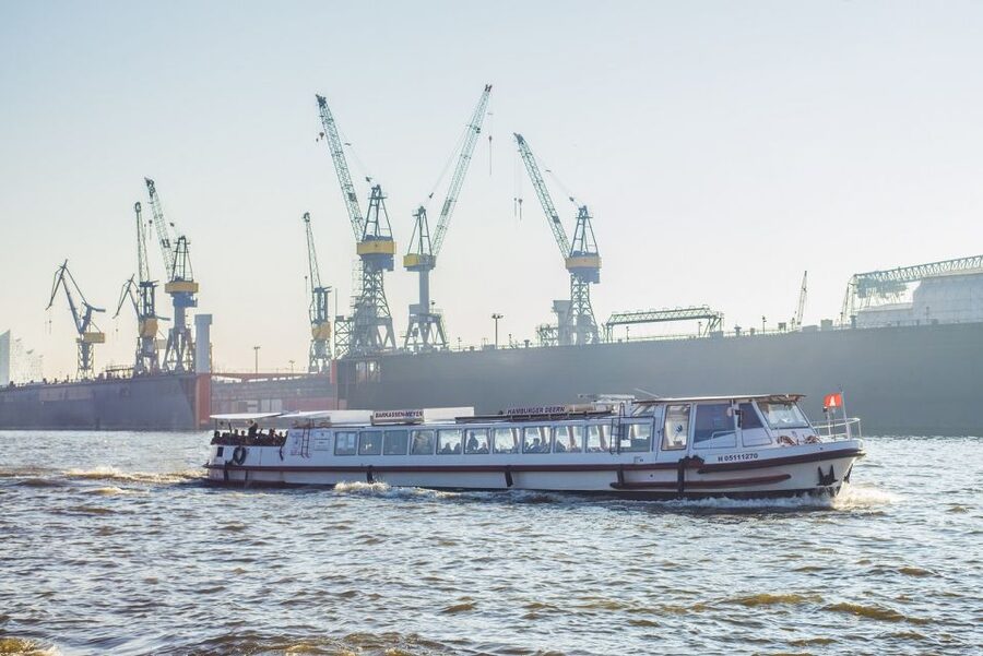 Hamburg: 2-Hour Harbor Cruise - HafenCity and the Elbphilharmonie