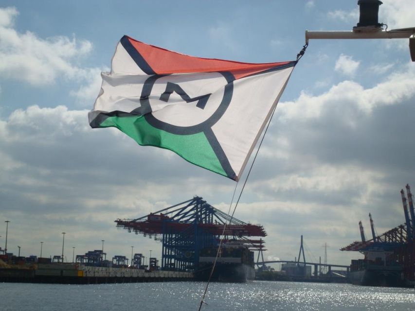 Hamburg: 2-Hour Harbor Cruise - The Köhlbrand Bridge and the industrial harbor
