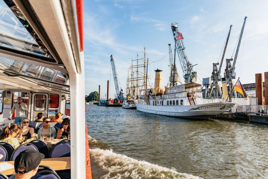 Hamburg: Harbor Cruise with Wine and Cheese - Working Docks and Big Ships