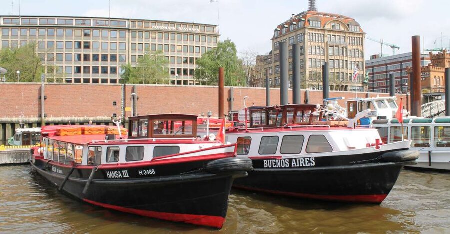 Hamburg: Harbor Cruise - Why the harbor is best seen from the water