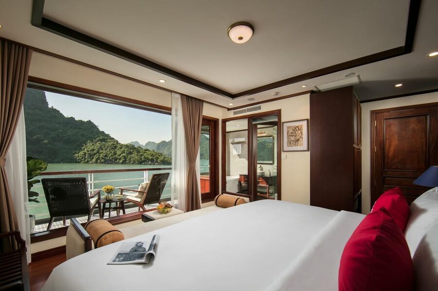 Hanoi: 2-Day Lan Ha & Halong Bay 5 Stars Cruise with Balcony - Boarding the cruise and settling into your cabin