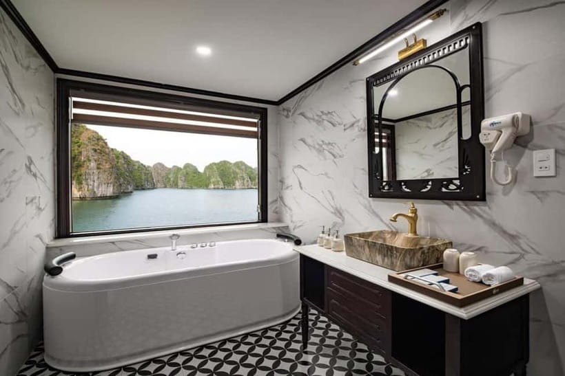 Hanoi: 3-Day Ninh Binh Trip and Ha Long Bay 5-Star Cruise - Day 1: Hoa Lu, Trang An, and Hang Mua