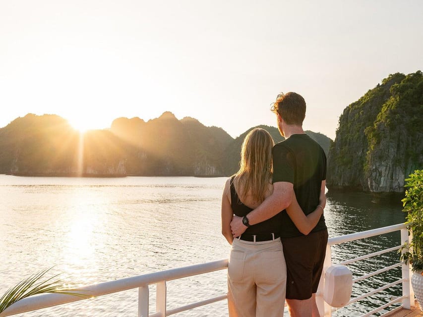 Hanoi: Cat Ba Island & Lan Ha Bay Day Trip Cruise with Lunch - Lunch on board, with views instead of a dining room