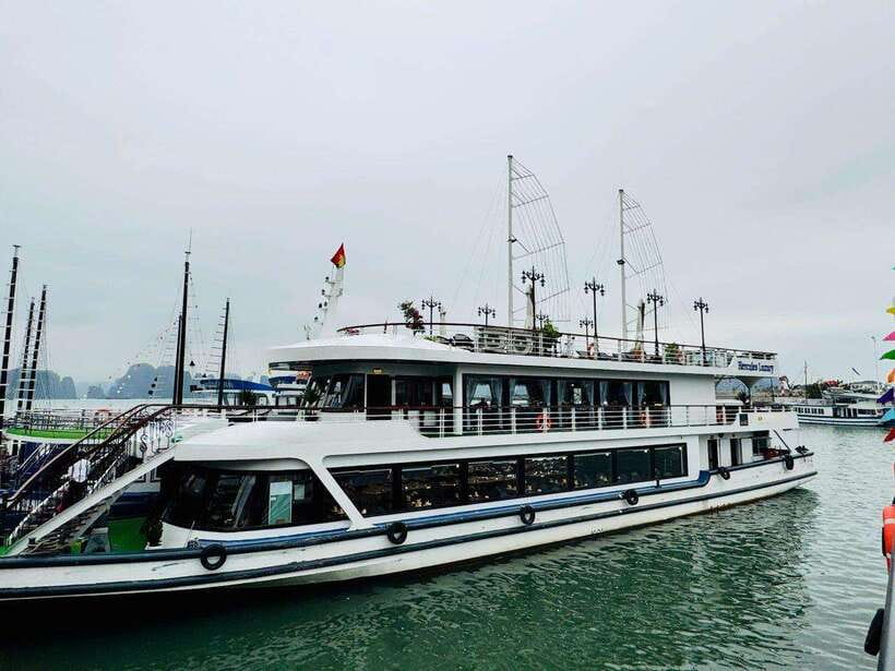 Hanoi: Ha Long Bay Day Trip - Luxury Cruise & Buffet Lunch - Ti Top Island and the view from above