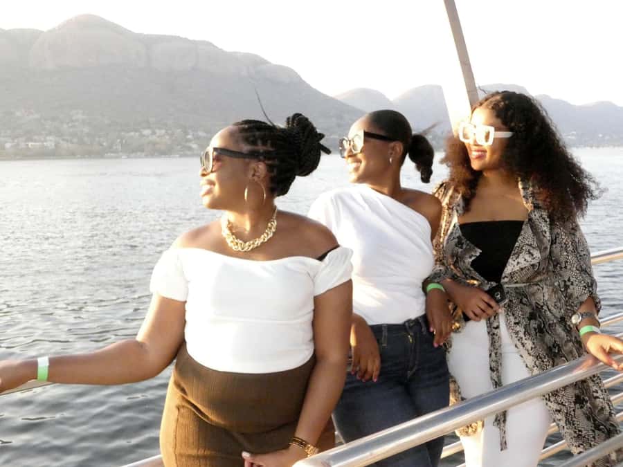 Hartbeespoort: 2-Hour Dam Cruise with South African Food - Boarding and the first few minutes on the water